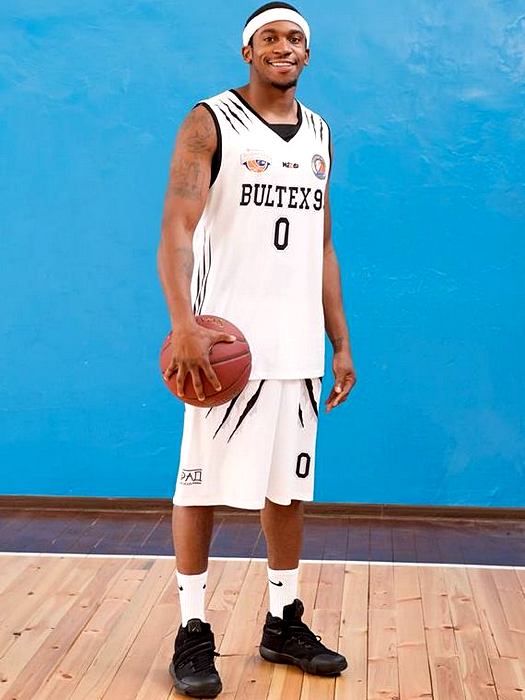 Оскар Белфийлд