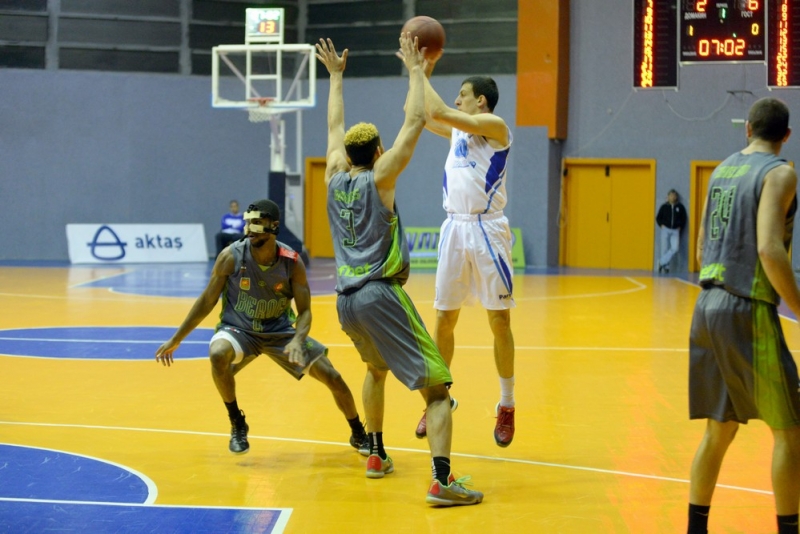 НБЛ, сезон 2015/2016: Академик Бултекс 99 - Берое